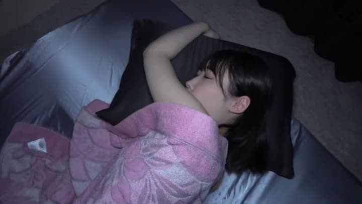 NSM-107媚薬入り睡眠薬で昏●状態の美少女たちに夜●い中出し8人8中出しVol7